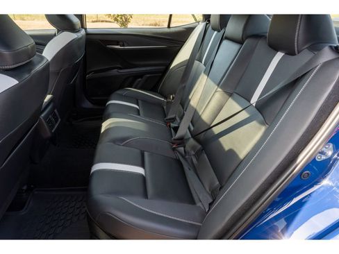 Used 2025 Toyota Camry SE image 14