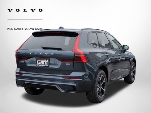 New 2026 Volvo XC60 B5 Core AWD/4WD image 3