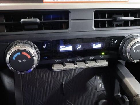 New 2025 Toyota Tacoma SR5 image 15