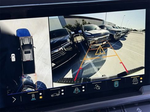 Used 2024 Chevrolet Silverado 2500 LTZ w/ LTZ Premium Texas Edition image 16