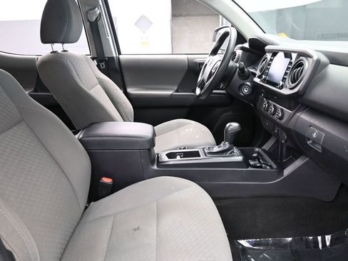 Used 2022 Toyota Tacoma 2WD Double Cab image 37