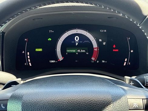 Used 2025 Toyota Camry SE w/ Convenience Package FWD image 22