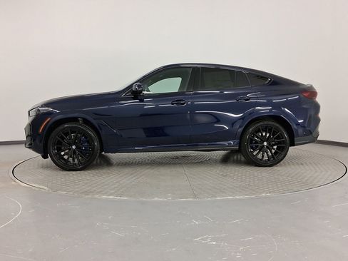 New 2026 BMW X6 xDrive40i w/ Climate Comfort Package image 2
