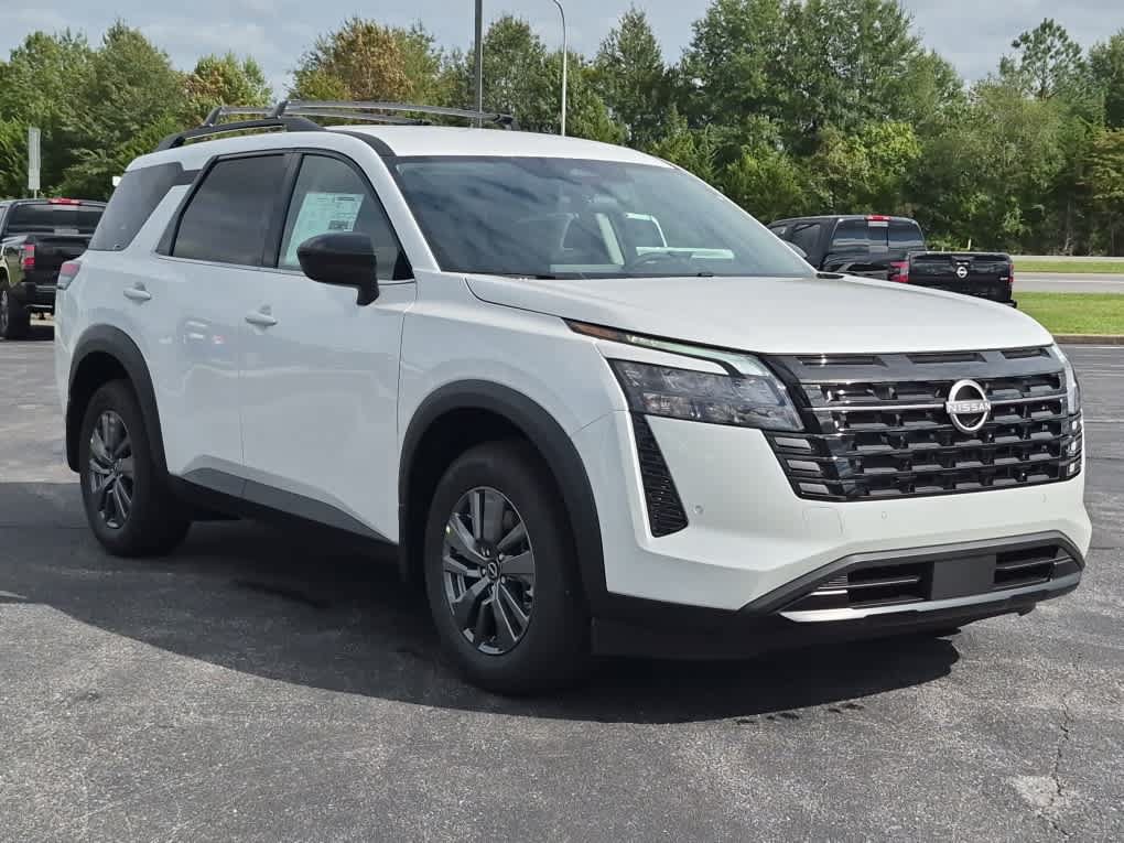 New 2026 Nissan Pathfinder SV w/ Cargo Package AWD/4WD image 2