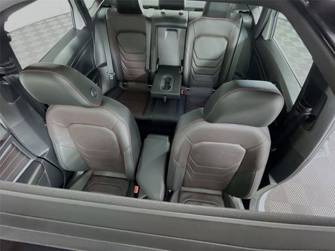 Used 2022 Volkswagen Jetta GLI Autobahn image 12