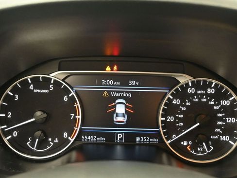 Used 2024 Nissan Altima 2.5 SV image 14