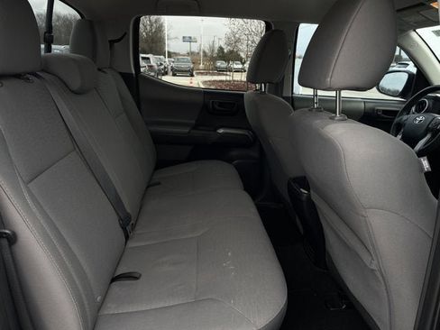 Used 2017 Toyota Tacoma SR5 image 23