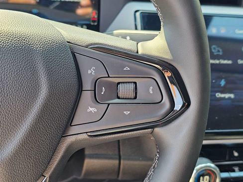 New 2027 Chevrolet Bolt LT w/ Comfort Package FWD image 25