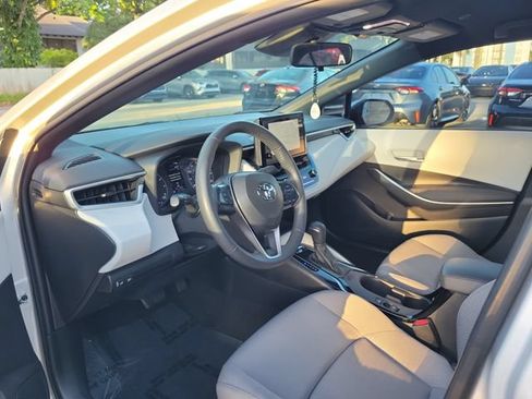 Used 2024 Toyota Corolla SE FWD image 11