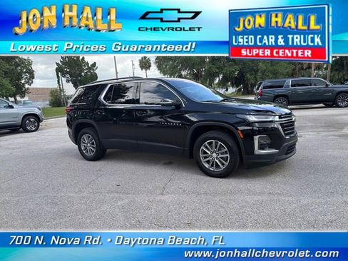 Used 2023 Chevrolet Traverse LT FWD image 16