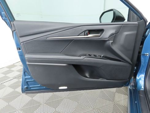 Used 2025 Toyota Camry XSE image 22