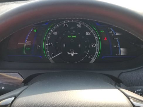 Used 2017 Honda Accord Touring image 10