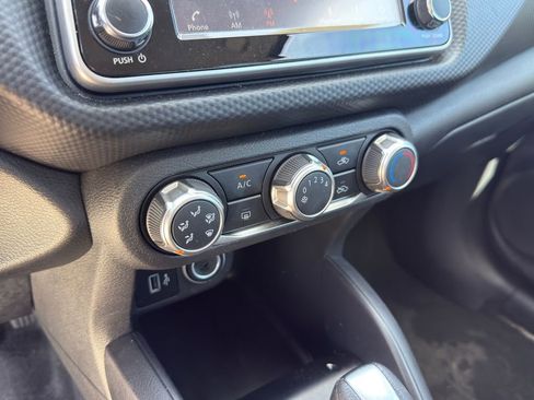 Used 2024 Nissan Kicks S image 15