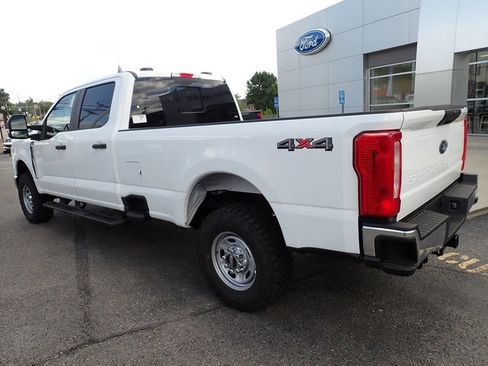 New 2026 Ford F250 XL w/ XL Off-Road Package image 3
