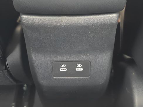 New 2026 Nissan Kicks SR FWD image 19