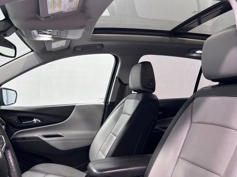 Used 2018 Chevrolet Equinox Premier AWD/4WD image 12