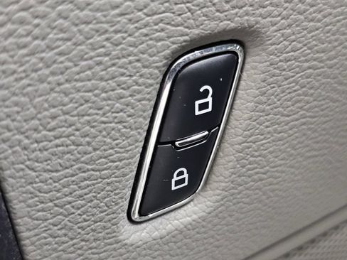 Used 2017 Ford F150 XL w/ Equipment Group 101A Mid AWD/4WD image 31