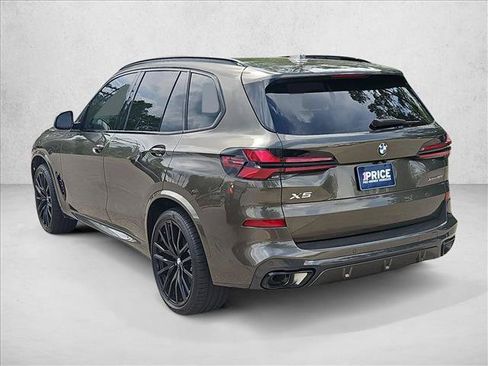 Used 2026 BMW X5 xDrive40i w/ M Sport Package AWD/4WD image 8