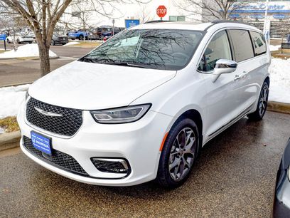 Used 2022 Chrysler Pacifica Limited