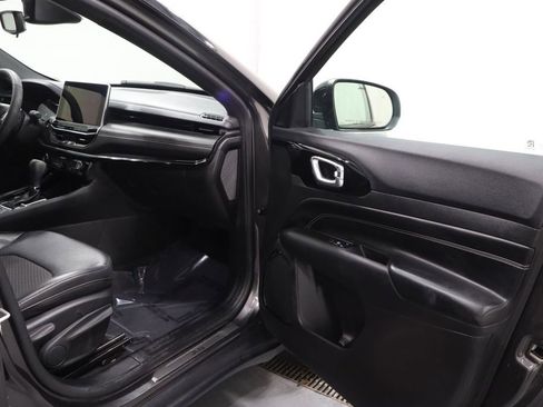 Certified 2022 Jeep Compass Latitude AWD/4WD image 16