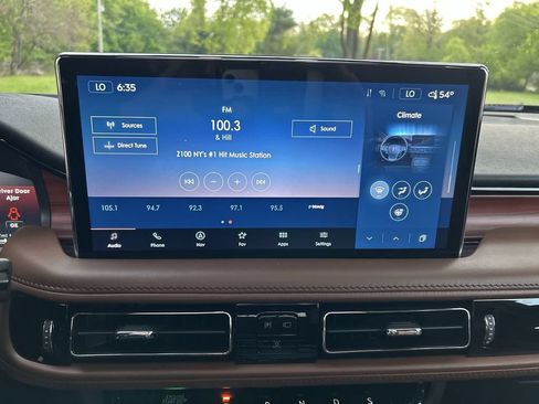 Used 2023 Lincoln Nautilus Reserve AWD/4WD image 20