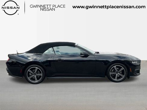 Used 2024 Ford Mustang Premium image 4