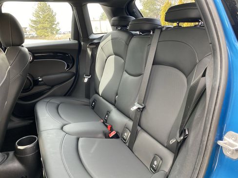 Used 2022 MINI Cooper S image 8