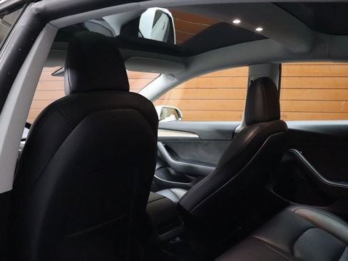 Used 2023 Tesla Model 3 Standard Range image 27