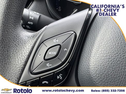 Used 2020 Toyota C-HR LE FWD image 24