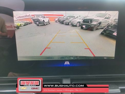 Used 2024 Chevrolet Trax LT w/ Driver Confidence Package FWD image 24