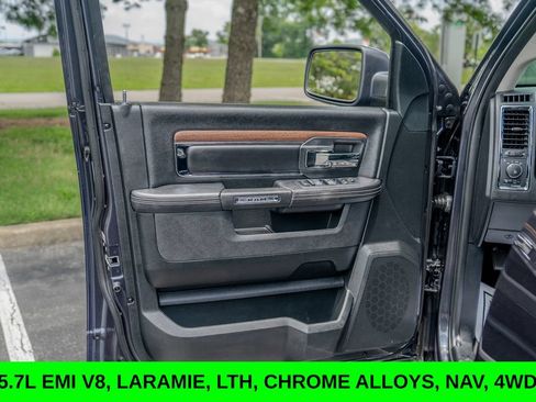 Used 2017 RAM 1500 Laramie w/ Convenience Group AWD/4WD image 12
