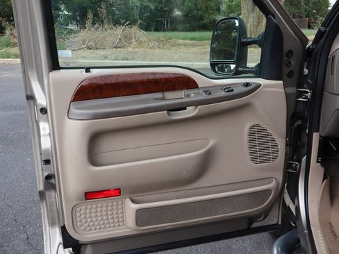 Used 2003 Ford F250 XL AWD/4WD image 23