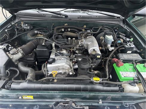 Used 2001 Toyota Tacoma PreRunner image 13