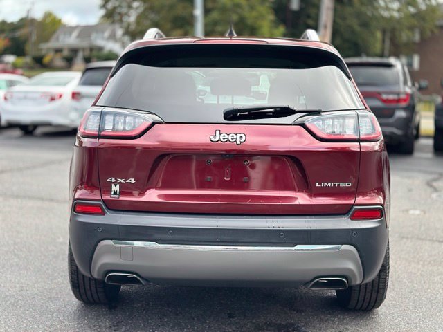 Used 2019 Jeep Cherokee Limited AWD/4WD image 4