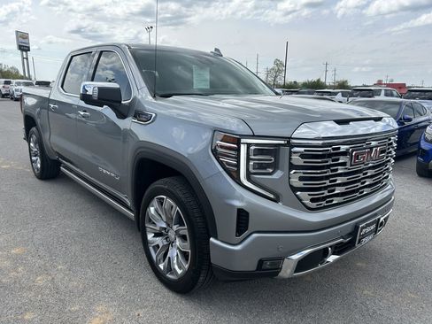 Used 2025 GMC Sierra 1500 Denali image 2