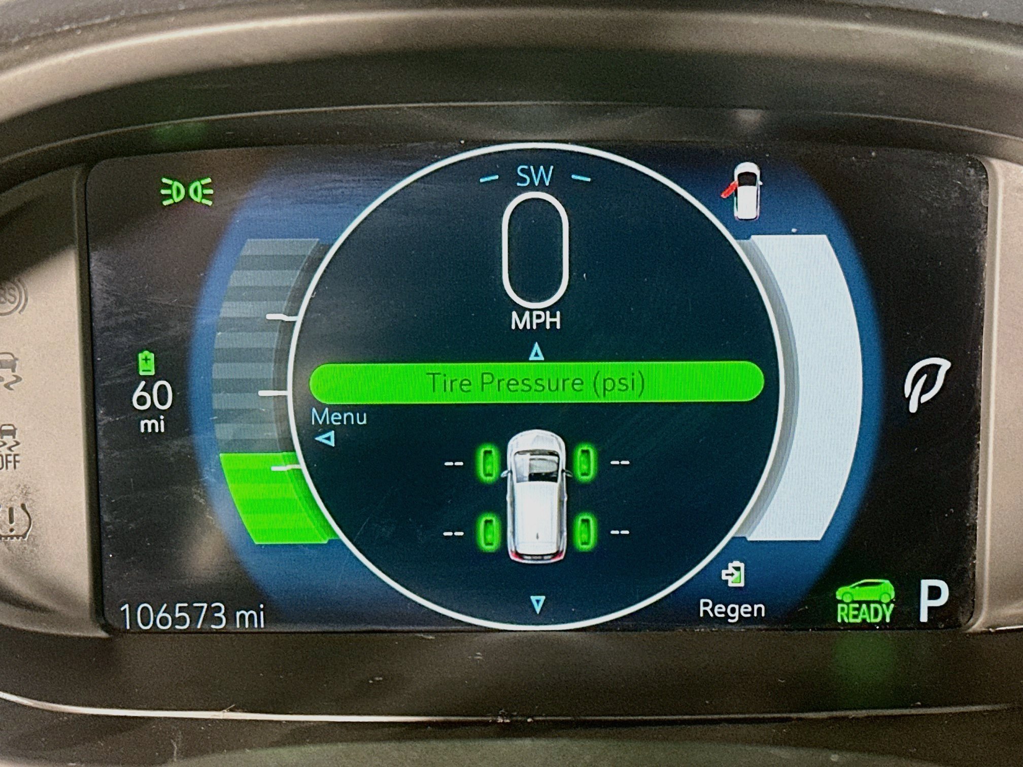 Used 2017 Chevrolet Bolt Premier w/ Driver Confidence II Package FWD image 19