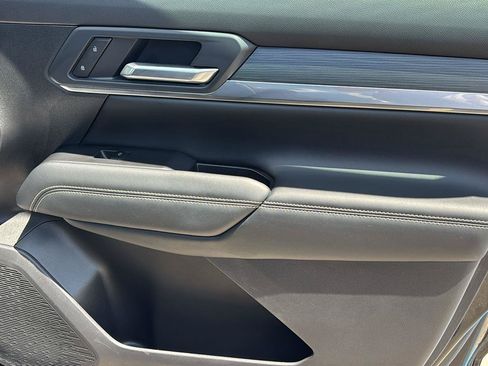 Certified 2025 GMC Terrain Elevation AWD/4WD image 21