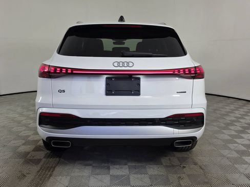 Certified 2025 Audi Q5 Premium w/ Convenience Package AWD/4WD image 6