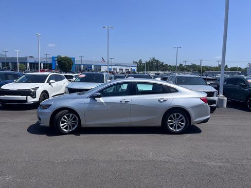 Used 2016 Chevrolet Malibu LT FWD image 6