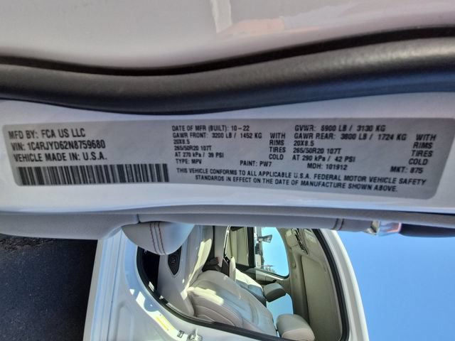 Used 2022 Jeep Grand Cherokee Overland AWD/4WD image 25