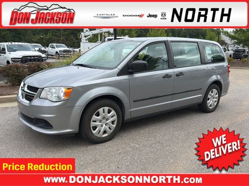 Used 2015 Dodge Grand Caravan American Value Package w/ UConnect Hands-Free Group FWD image 1