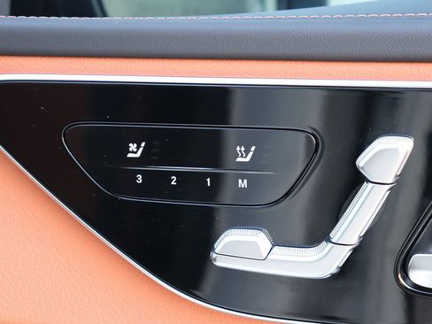 Used 2025 Mercedes-Benz C 300 Sedan image 66