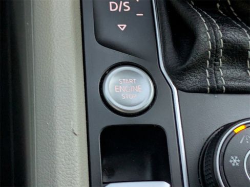 Used 2022 Volkswagen Atlas SE image 30