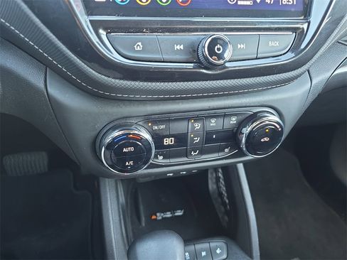 Used 2023 Chevrolet TrailBlazer ACTIV w/ Sun and Liftgate Package image 24