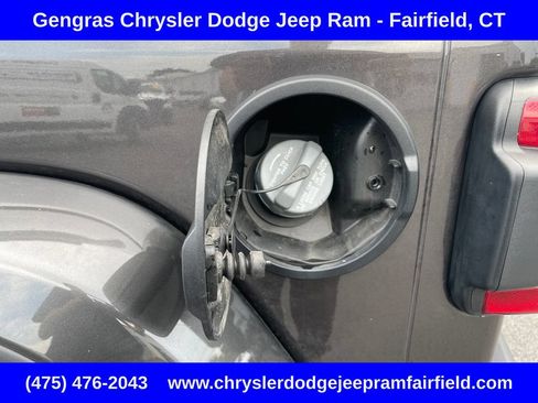 Certified 2025 Jeep Wrangler Unlimited Sahara AWD/4WD image 35