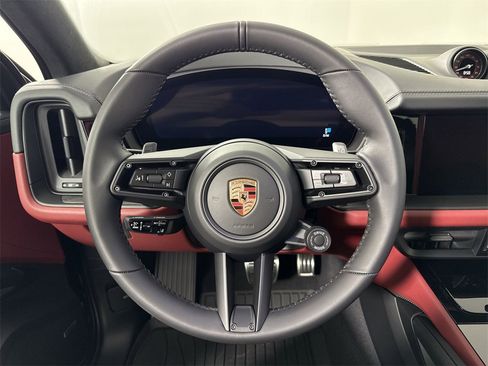 New 2026 Porsche Cayenne GTS image 36