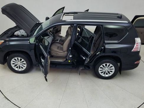 Used 2018 Lexus GX 460 Premium w/ Premium Package image 89