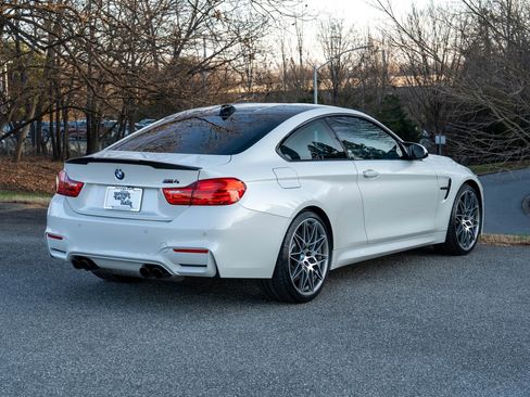 Used 2017 BMW M4 Coupe image 7