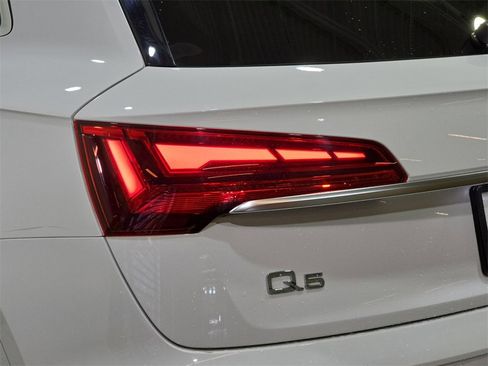 Certified 2023 Audi Q5 2.0T Premium Plus w/ Premium Plus Package image 32