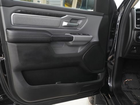 Used 2019 RAM 1500 Big Horn AWD/4WD image 17